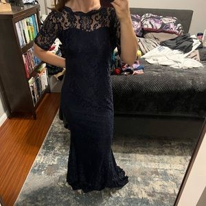Like New Mermaid Style Navy lace formal dress gown
